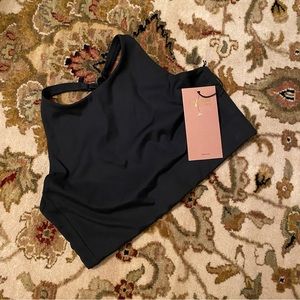 NEW! Girlfriend collective bra